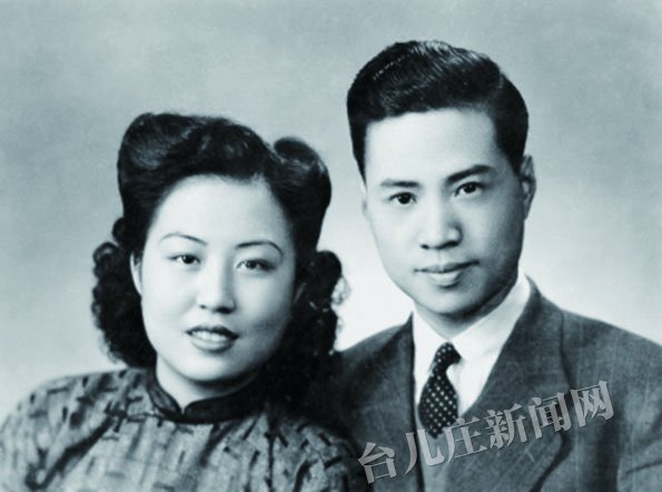 蒋思豫、徐敏蕾结婚合影